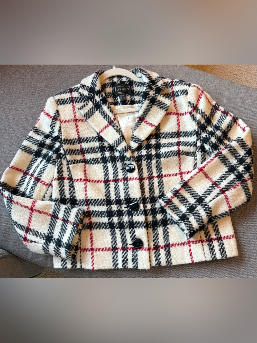 Vintage 90’s Louben Red-Cream-Black Plaid (Similar to Burberry)Cropped Jacket(8) - Picture 10 of 11